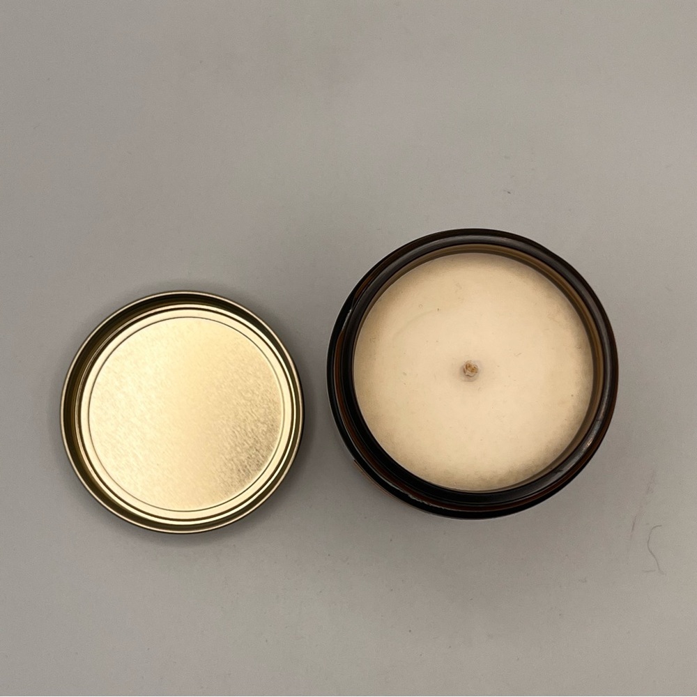 SANDLEWOOD ROSE SOY CANDLE - Picture 3 of 5